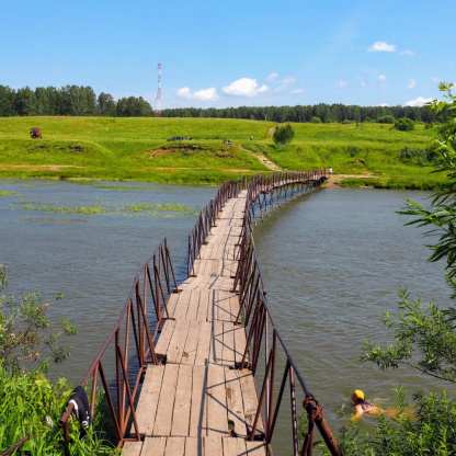 Мост Сороконожка