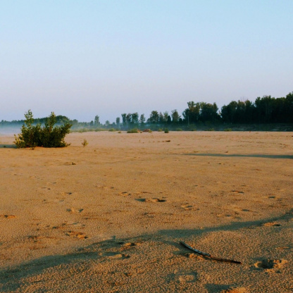 Гигантский песчаный пляж